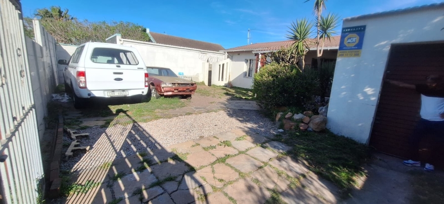 3 Bedroom Property for Sale in Lotus River Western Cape